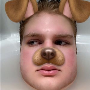 Meet your Posher, Levi